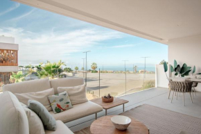 Infinity 0-3 LUXE PARTIAL SEA VIEW 2B